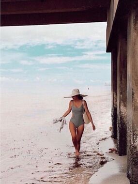 The Sienna one piece gray swimsuit size large body suit by A La Mar the label
